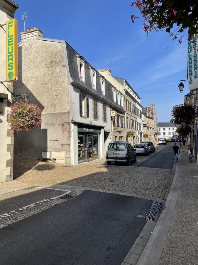 Ker Uhel - Charmant Appartement Plein Centre Saint-Renan Esterno foto