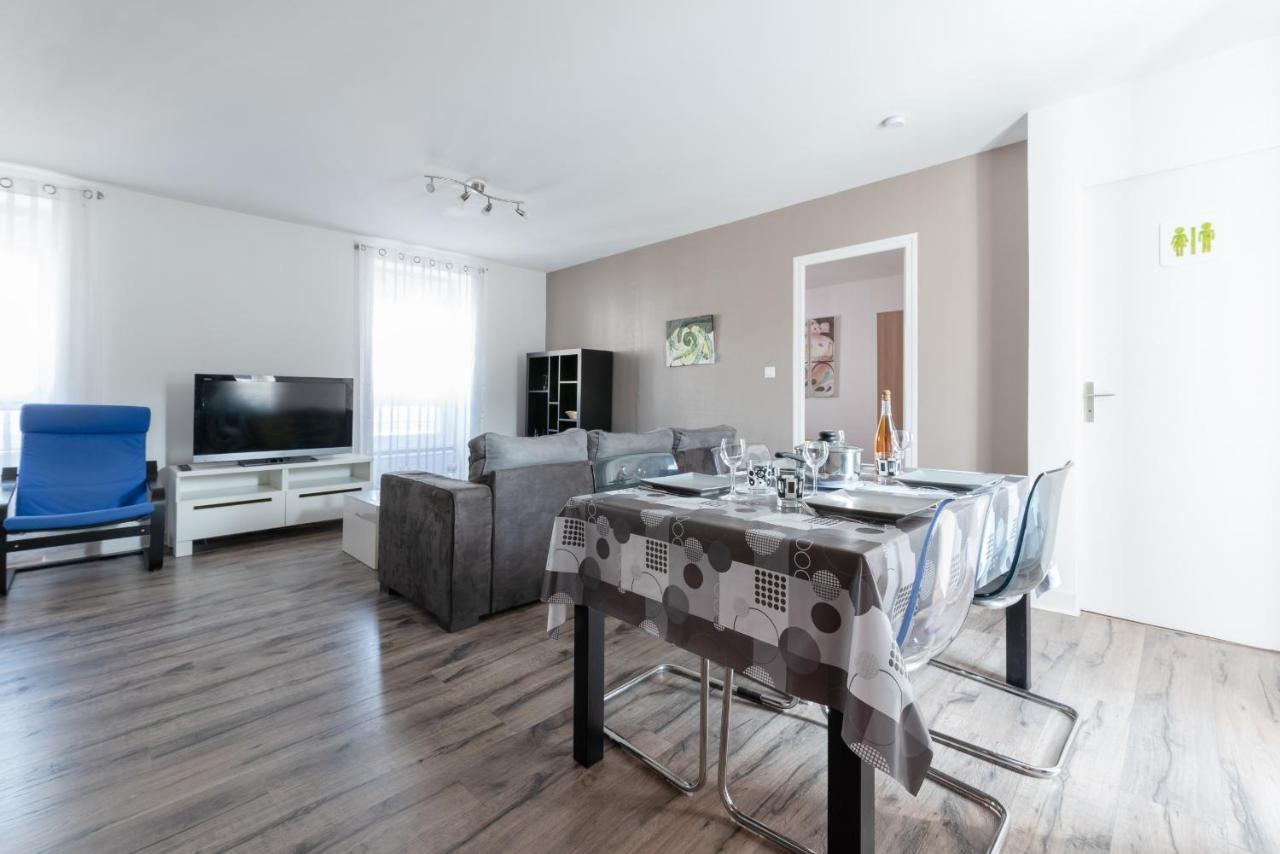 Ker Uhel - Charmant Appartement Plein Centre Saint-Renan Esterno foto